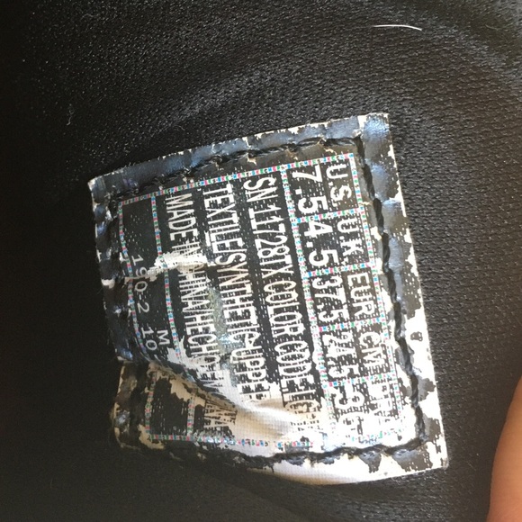 Sketchers Memory Foam Sneakers - Picture 5 of 5